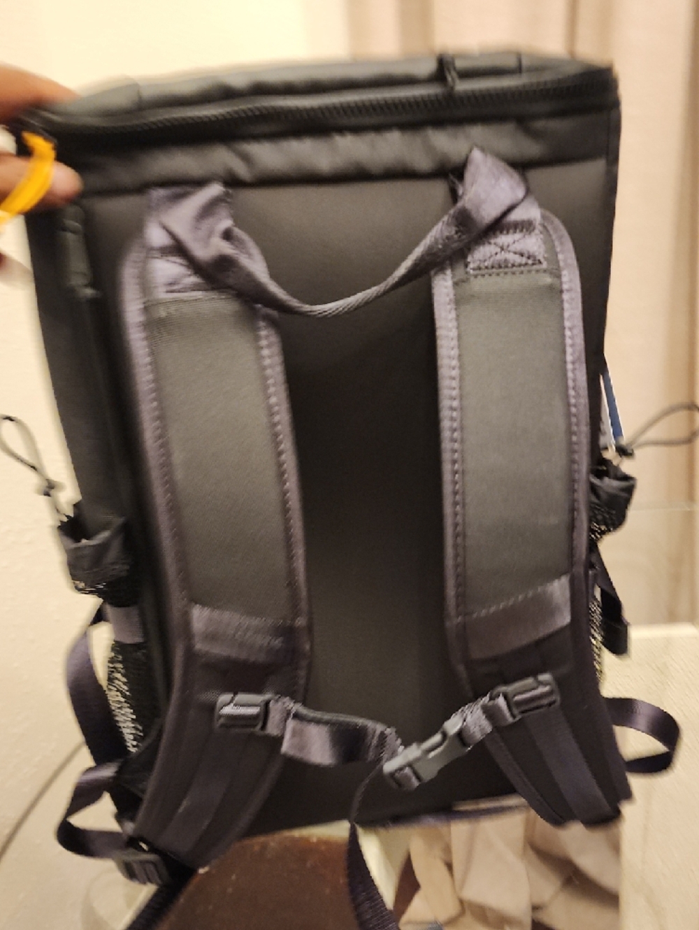 Dometic Super-versatile 24L Insulated Cooler Backpack for Hiking and Travel - Picture 5 of 8